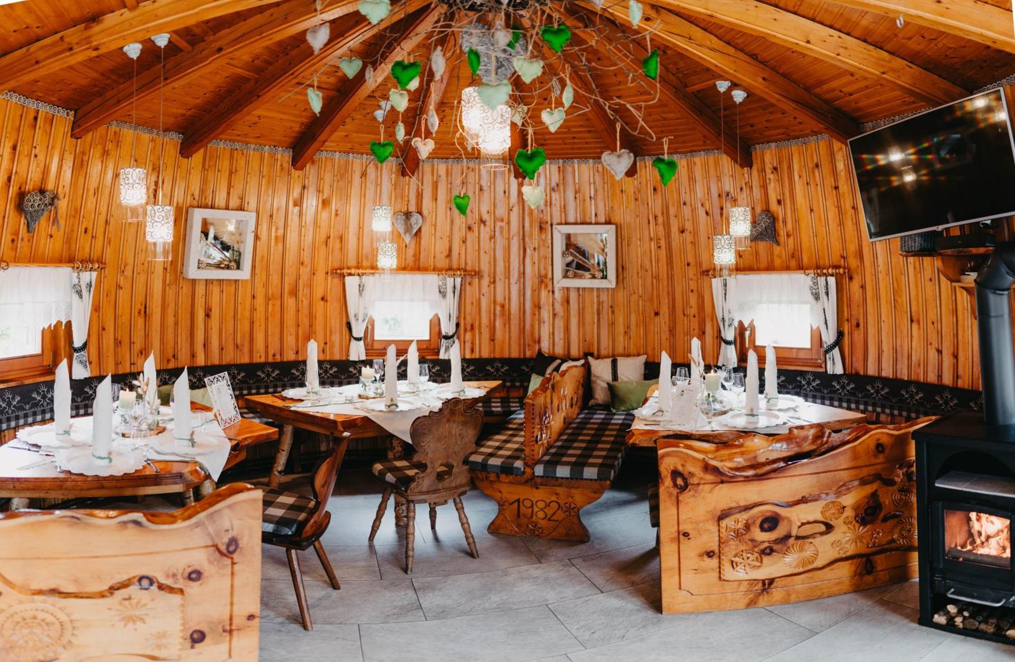 Gasthof Pension Perauer Lieserhofen Luaran gambar